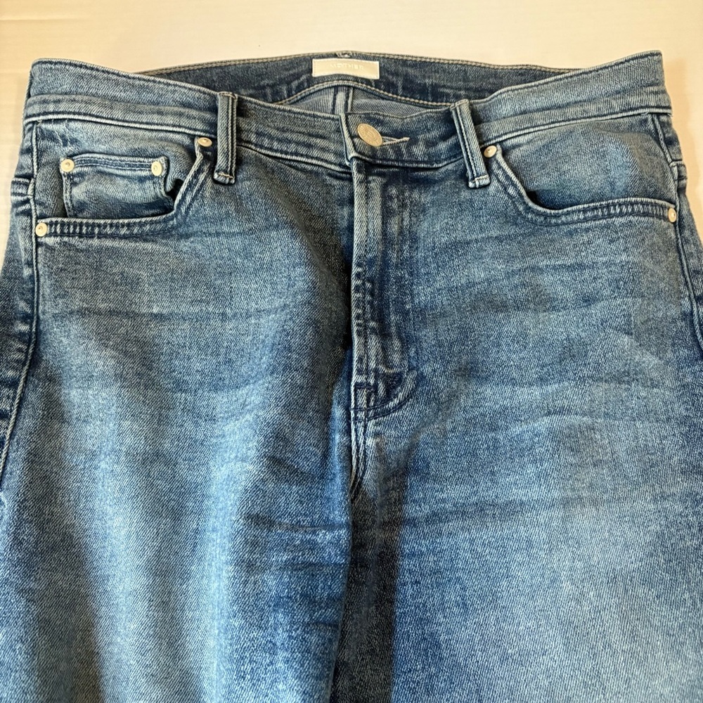 MOTHER The Insider Crop Step Fray Twice Shy Denim Jeans - Picture 5 of 10